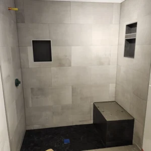 140085933978864_1742745385920982